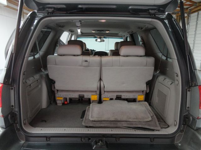 Toyota Sequoia 2005 photo 44