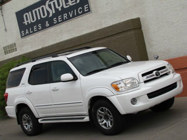 Toyota Sequoia 2005 photo 4