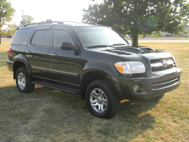 Toyota Sequoia 2005 photo 1