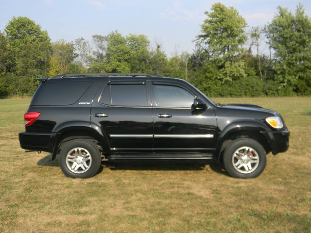 Toyota Sequoia 2005 photo 3