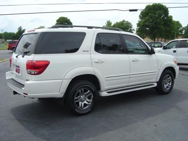 Toyota Sequoia 2006 photo 12