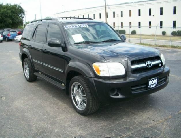 Toyota Sequoia 2006 photo 2