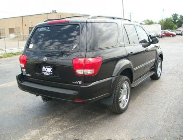 Toyota Sequoia 2006 photo 3