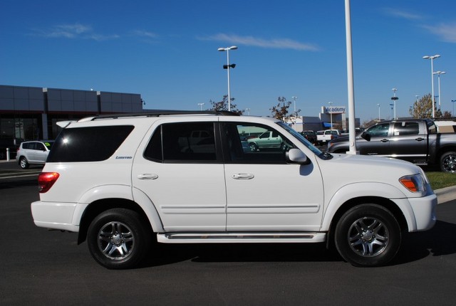 Toyota Sequoia SLT 25 Unspecified