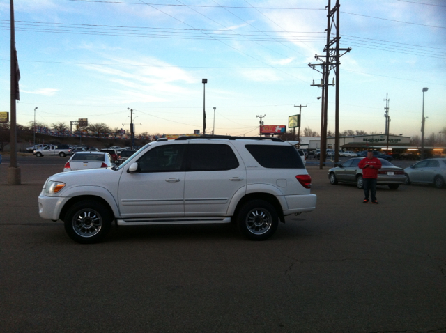 Toyota Sequoia 2006 photo 4