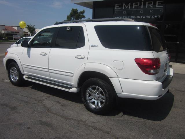 Toyota Sequoia 2006 photo 3