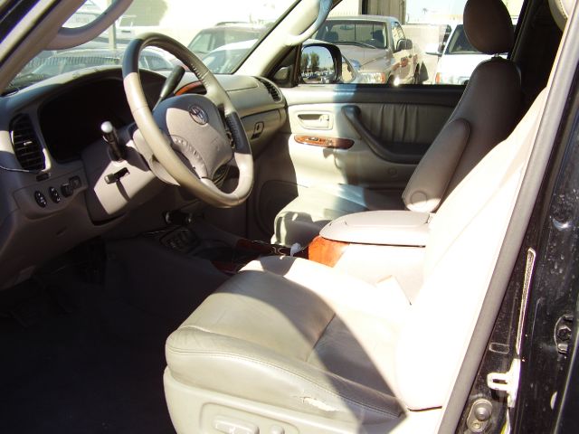 Toyota Sequoia 2006 photo 3