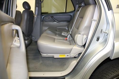 Toyota Sequoia 2006 photo 5