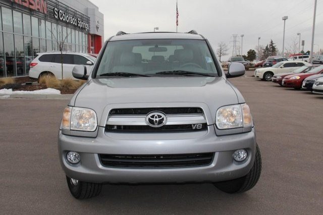 Toyota Sequoia 2006 photo 2