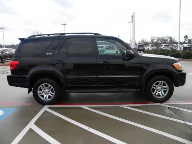 Toyota Sequoia 2006 photo 3