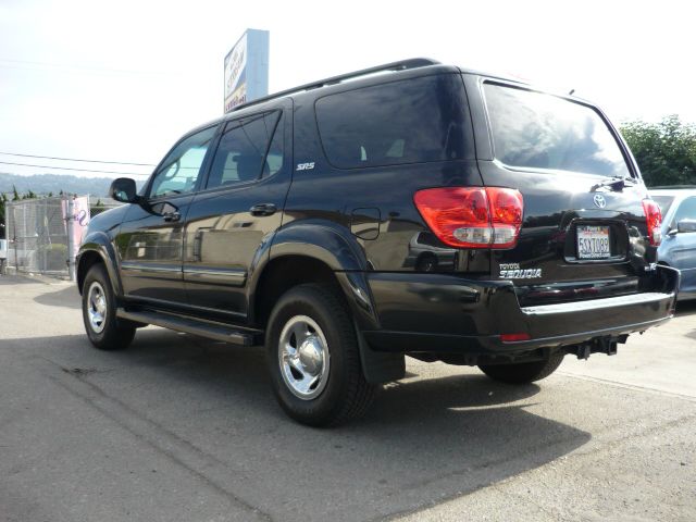 Toyota Sequoia 2006 photo 3