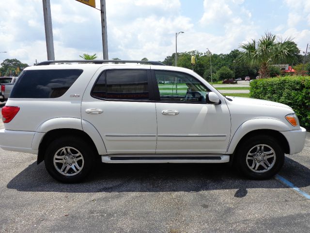 Toyota Sequoia 2006 photo 3