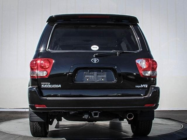 Toyota Sequoia 2006 photo 2