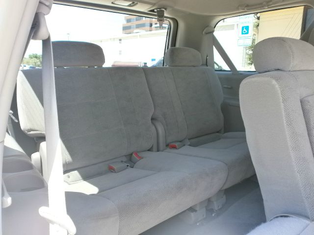 Toyota Sequoia 2006 photo 10