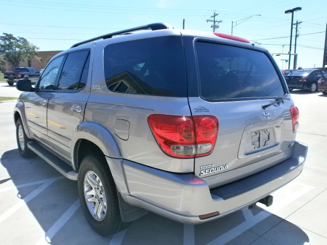 Toyota Sequoia 2006 photo 8