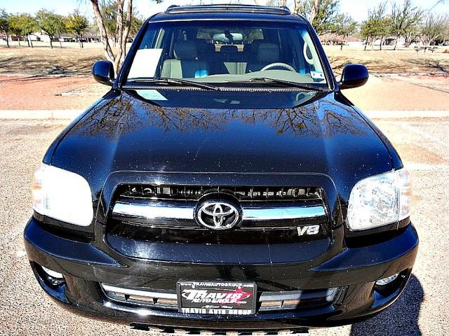 Toyota Sequoia 2006 photo 3