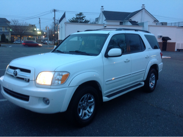 Toyota Sequoia 2006 photo 1