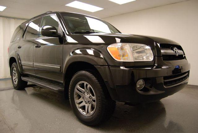 Toyota Sequoia 2006 photo 2