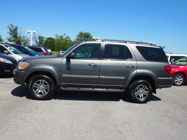 Toyota Sequoia 2006 photo 2