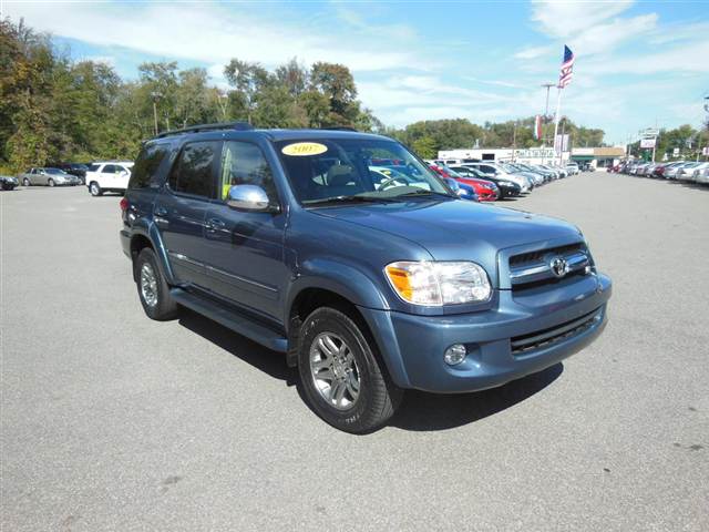 Toyota Sequoia 2007 photo 2