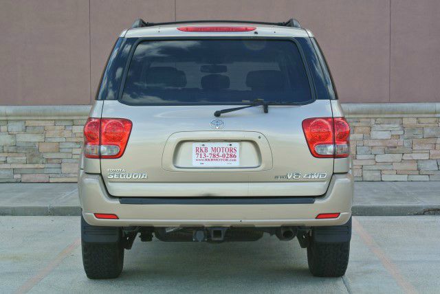 Toyota Sequoia 2007 photo 19