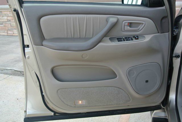 Toyota Sequoia 2007 photo 26