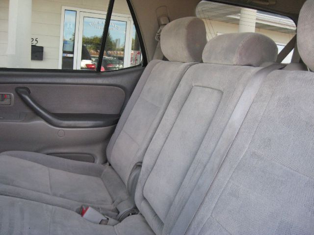 Toyota Sequoia 2007 photo 3