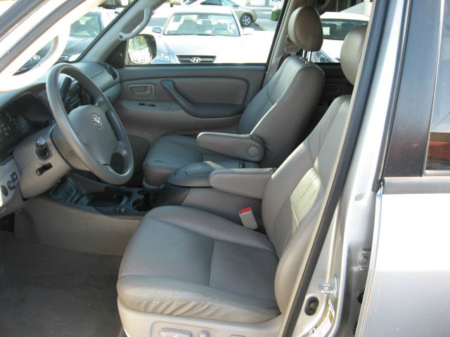 Toyota Sequoia 2007 photo 2