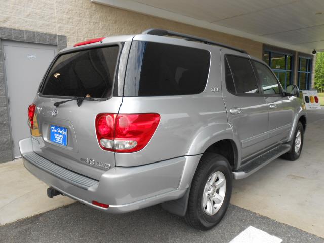 Toyota Sequoia 2007 photo 10