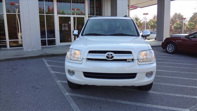 Toyota Sequoia 2007 photo 1