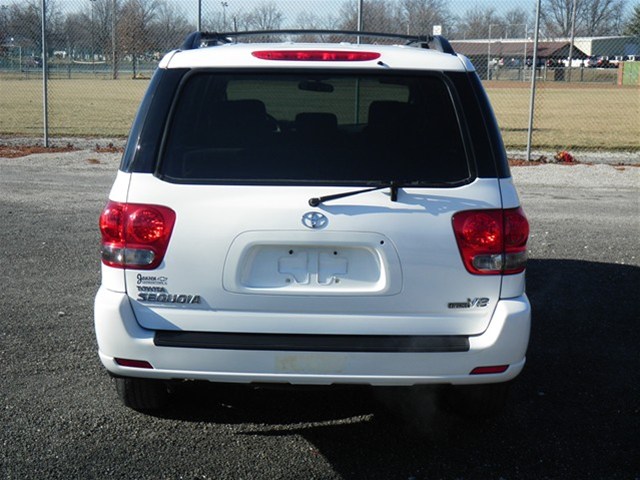 Toyota Sequoia 2007 photo 5