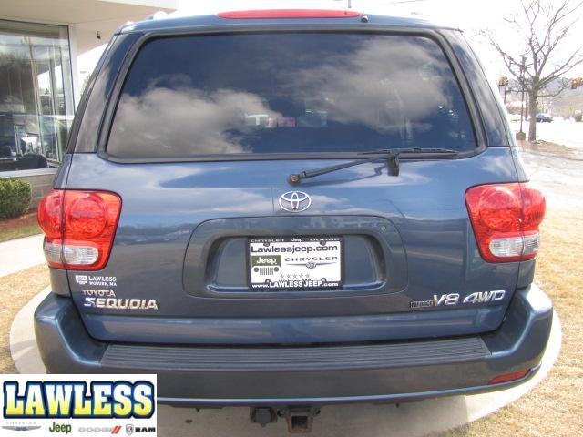 Toyota Sequoia 2007 photo 3