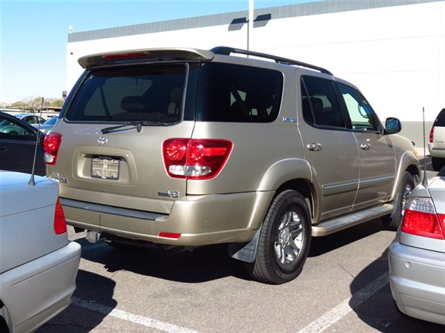 Toyota Sequoia 2007 photo 3