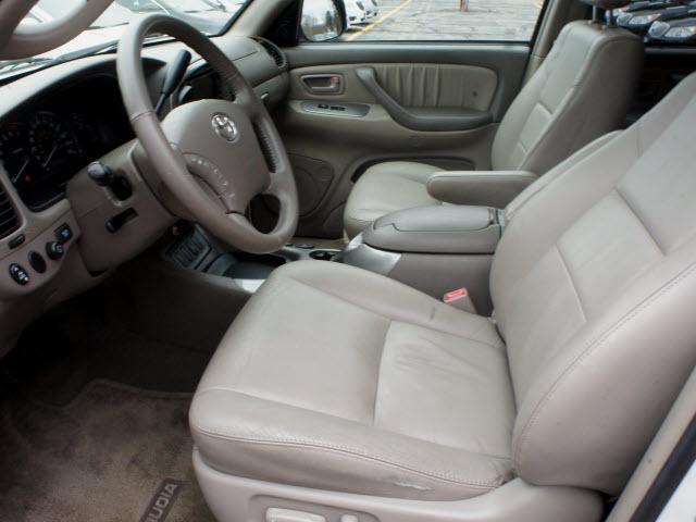 Toyota Sequoia 2007 photo 4