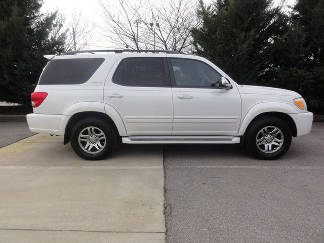 Toyota Sequoia 2007 photo 1