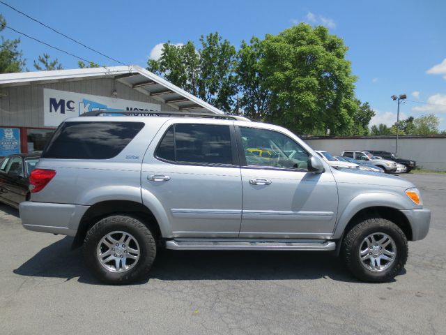 Toyota Sequoia 2007 photo 2