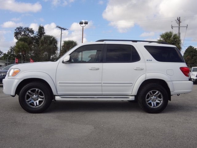 Toyota Sequoia 2007 photo 1