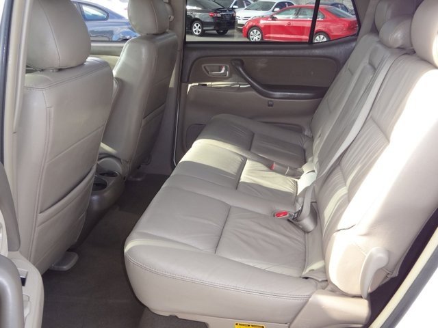 Toyota Sequoia 2007 photo 3