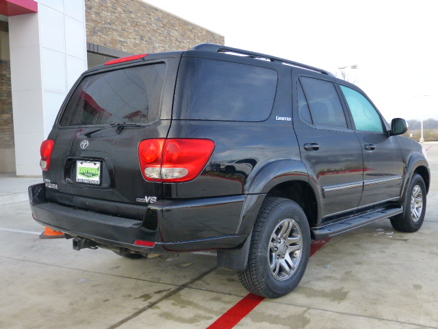 Toyota Sequoia 2007 photo 3