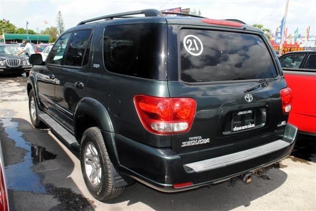 Toyota Sequoia 2007 photo 3