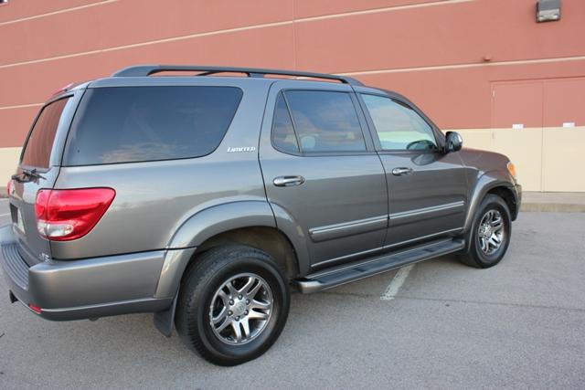 Toyota Sequoia 2007 photo 4