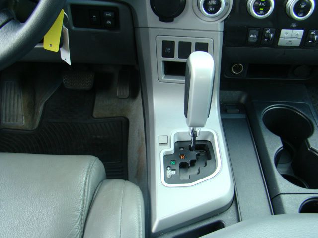 Toyota Sequoia 2008 photo 20