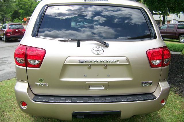 Toyota Sequoia 2008 photo 6