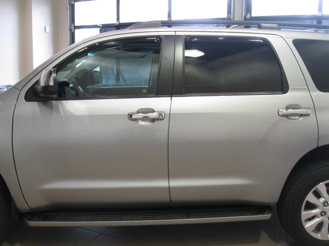 Toyota Sequoia 2008 photo 3