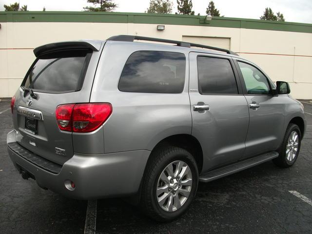 Toyota Sequoia 2008 photo 5