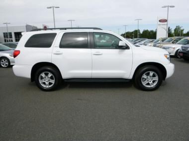 Toyota Sequoia 2013 photo 4