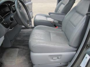 Toyota Sienna 2000 photo 1