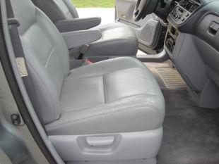 Toyota Sienna 2000 photo 3