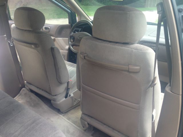 Toyota Sienna 2000 photo 19