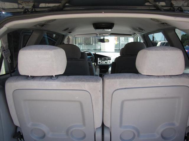 Toyota Sienna 2000 photo 5